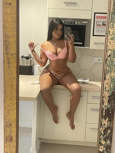 Bella Rodriguez - photo 5