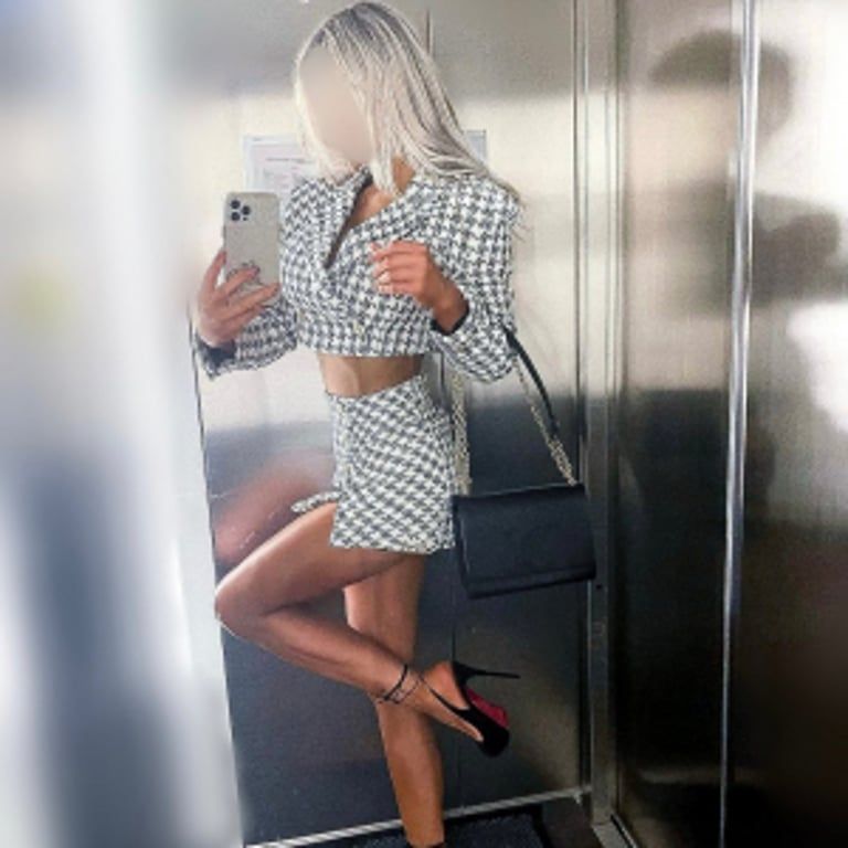 Laura - Escort in Prague, Czech Republic