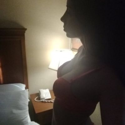 Isabella - Escort in Paris