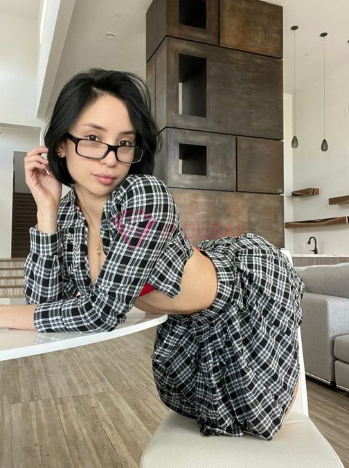 Greta - Escort in Dubai, UAE