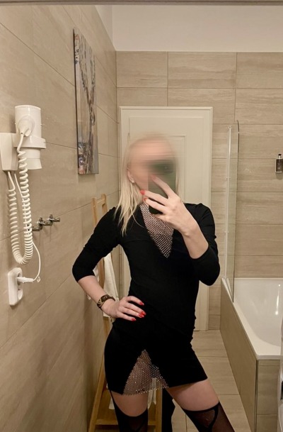 Julia - photo 2