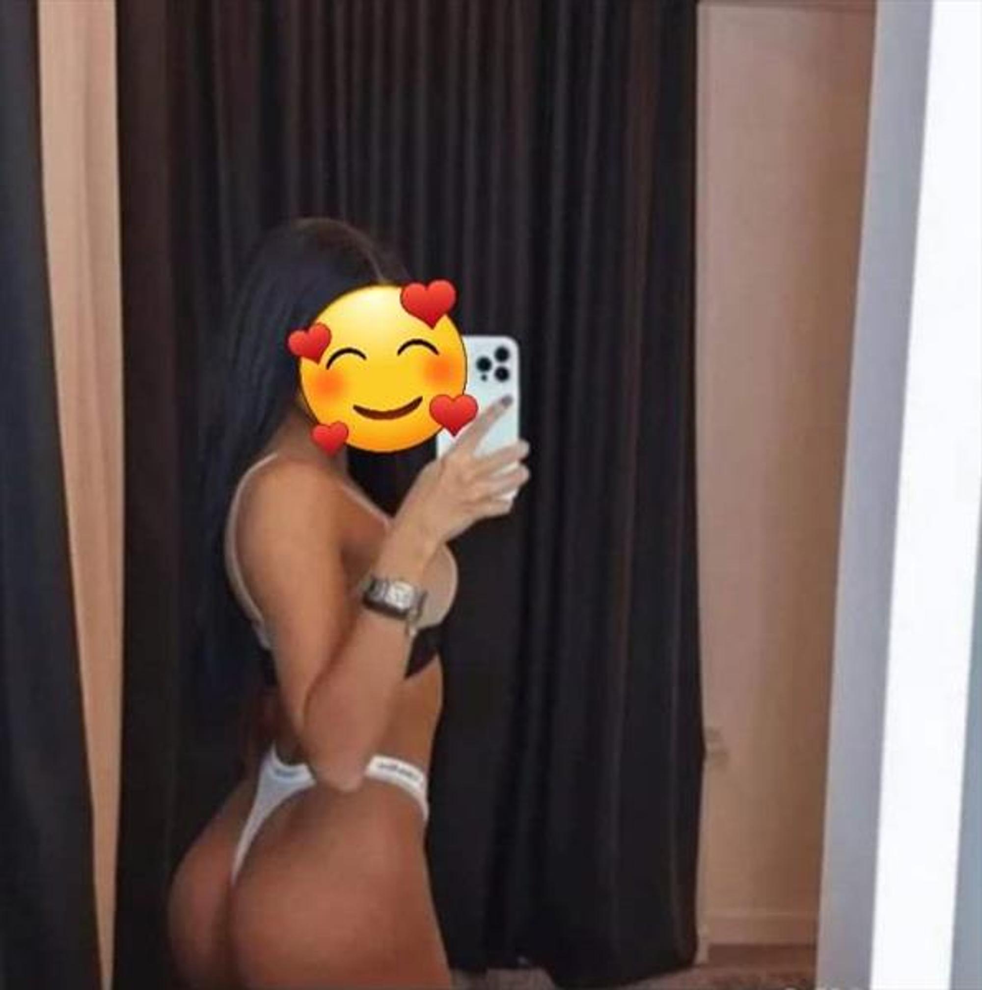 Karolina - Escort in Reykjavik, Iceland