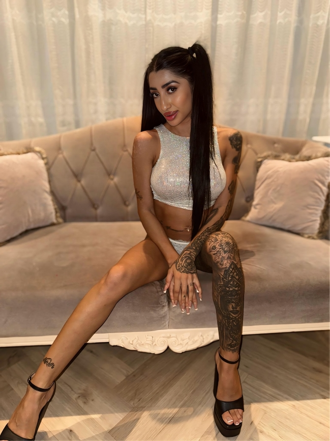 Annays - Escort in Den Haag