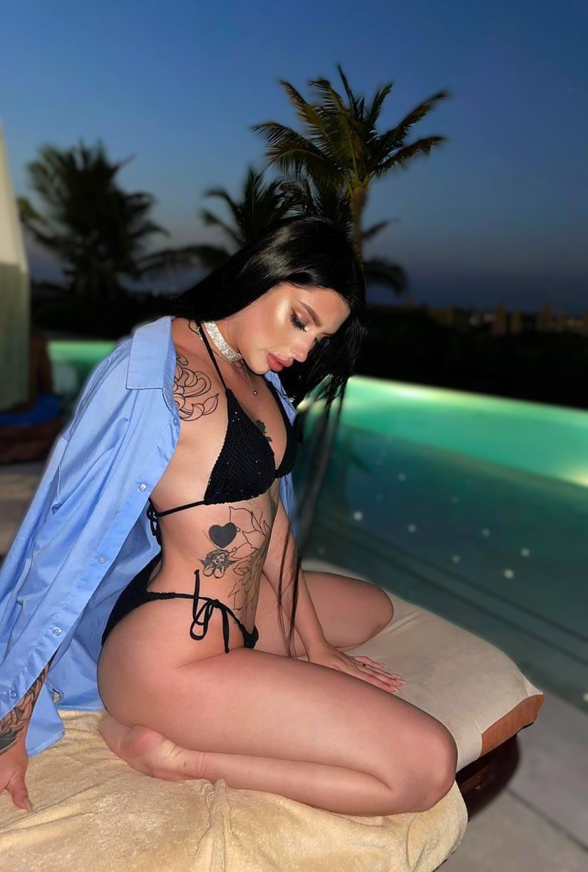Charlotte - Escort in Dubai