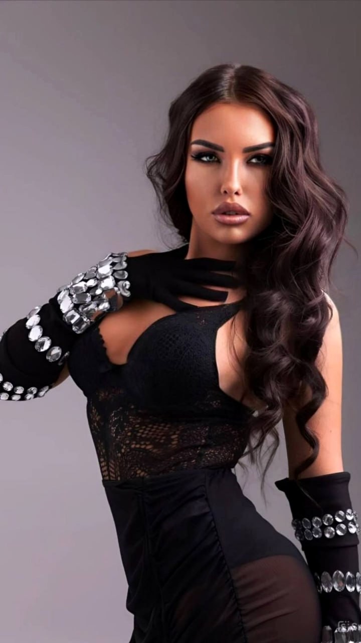 Sylvia - Escort in Dubai
