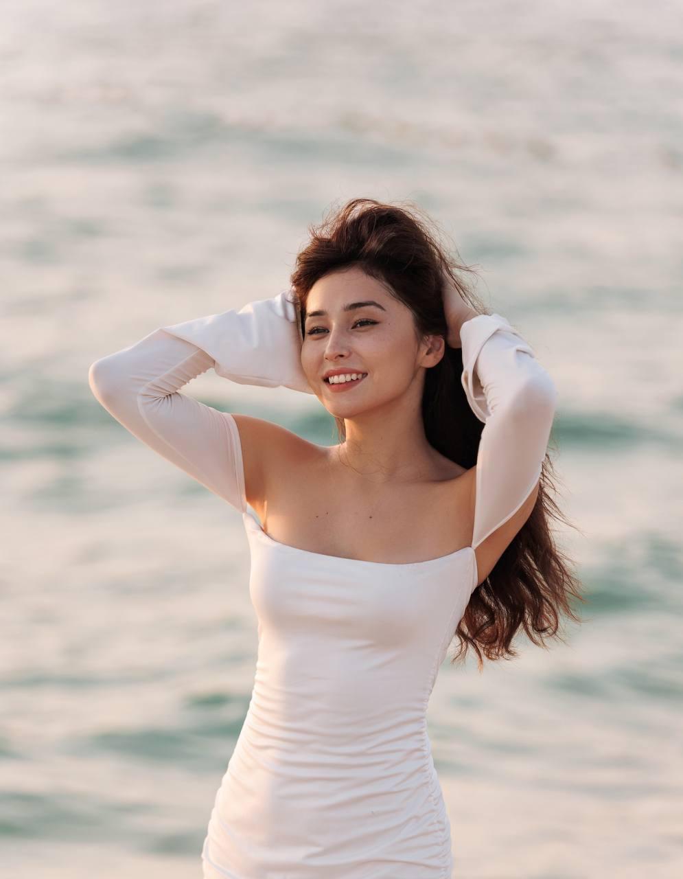 Bella - Escort in Dubai
