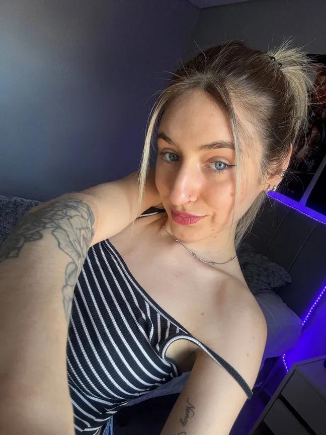 Denise - Escort in Lyon